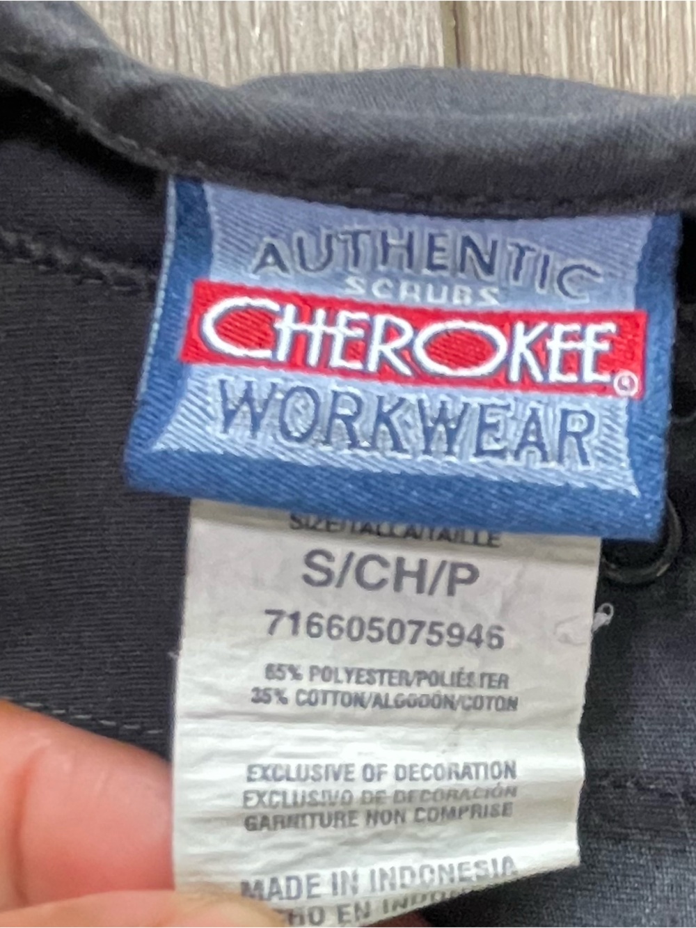Cherokee Workwear Grey Snap Front Scrub Jacket - Women's Small - Picture 5 of 6